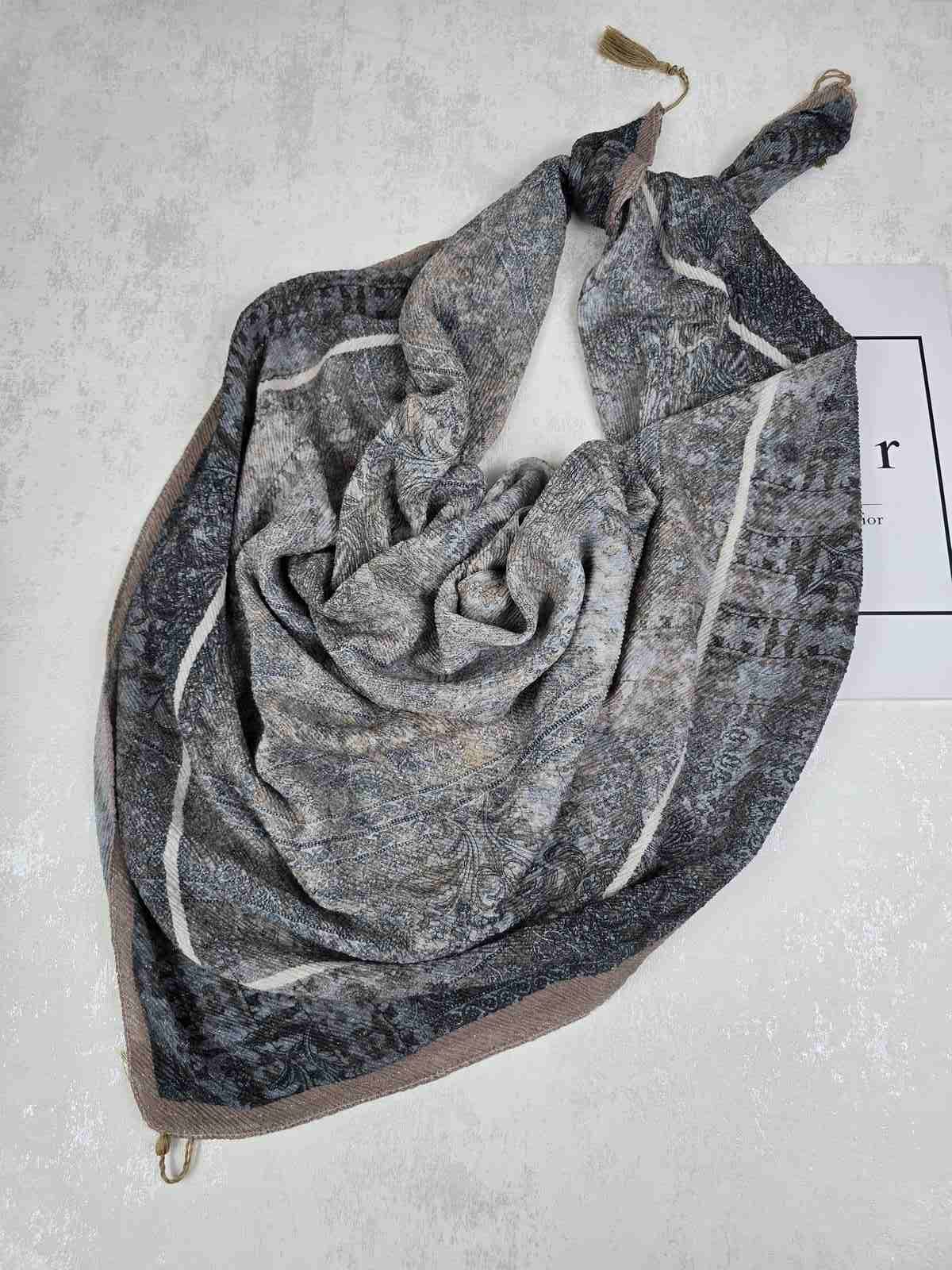 20260618_145111 روسری نخی کلیشه طرح شالیزار کد 300 - Image 1